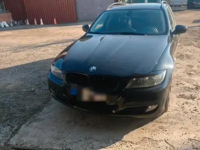 Gebraucht BMW 320 190 PS (139 kW) 2009 Schwarz Kombi
