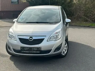 Second-hand Opel Meriva Edition 101 CP (74 kW) 2012 Argintiu Monovolum