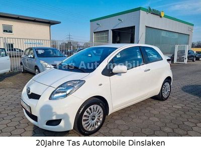 Gebraucht Toyota Yaris Cool 69 PS (50 kW) 2011 Weiß Kleinwagen