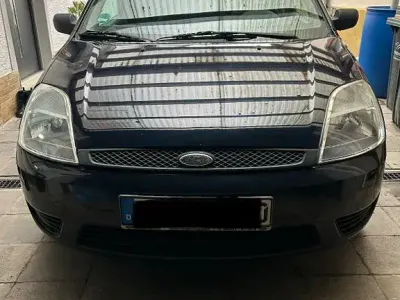 Gebraucht Ford Fiesta 69 PS (50 kW) 2005 Blau Kleinwagen