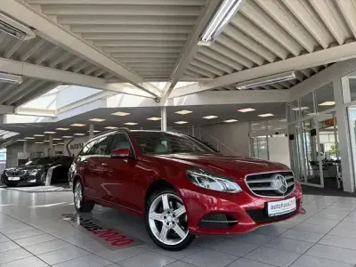 Gebraucht Mercedes E350 252 PS (185 kW) 2013 Rot Kombi