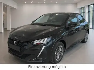 Gebraucht Peugeot e-208 Allure 100 kW (136 PS) 2023 Schwarz Kleinwagen