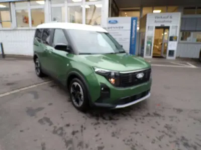 Neu Ford Tourneo Courier Active 125 PS (91 kW) 2026 Bursting green Van / Kleinbus