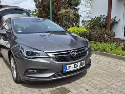 Gebraucht Opel Astra Active 150 PS (110 kW) 2016 Grau Limousine