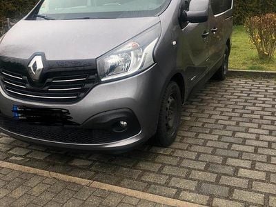 Gebraucht Renault Traffic 145 PS (106 kW) 2016 Grau Van / Kleinbus