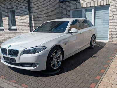 Usata BMW 520 Sport Line 184 CV (135 kW) 2012 Bianco Station wagon