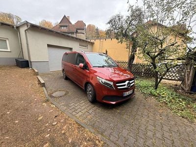 Gebraucht Mercedes V220 160 PS (117 kW) 2021 Rot Van / Kleinbus