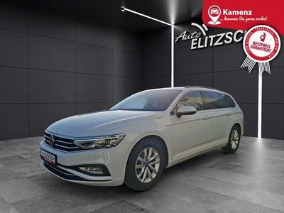 Gebraucht VW Passat Business 150 PS (110 kW) 2023 Gletscherweiß metallic Kombi