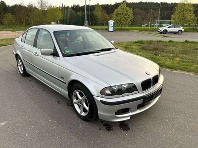 gebraucht BMW 323 i Silber