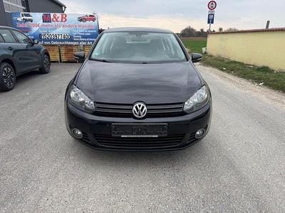 Gebraucht VW Golf VI Team 105 PS (77 kW) 2011 Schwarz Kleinwagen