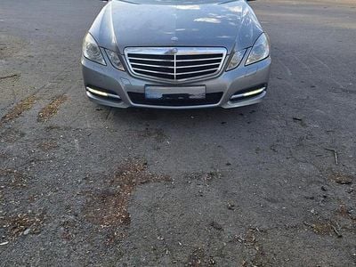 Gebraucht Mercedes E220 170 PS (125 kW) 2010 Grau Kombi