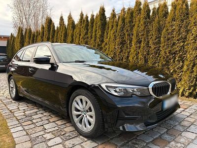 Gebraucht BMW 320 Advantage 190 PS (139 kW) 2020 Schwarz Kombi