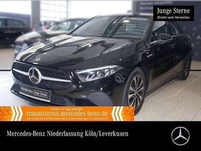 Begagnad Mercedes A200 Advanced 150 HK (110 kW) 2025 Svart Sedan