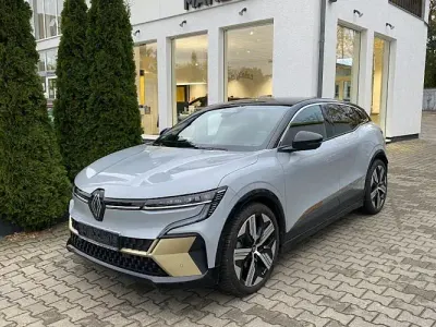 Używany Renault Megane E-Tech Iconic 161 kW (220 KM) 2023 Szary Sedan/Limuzyna
