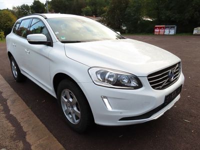 gebraucht Volvo XC60 D3 aus 1.Hd mit Scheckheft, Zahnriemen neu