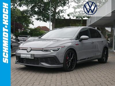 Mondsteingrau (grau) Gebraucht 2024 VW Golf VIII GTI Clubsport | 37.959 € (Teuer)