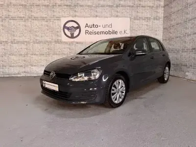 Gebraucht VW Golf VII Comfortline 110 PS (80 kW) 2016 Andere Limousine