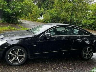 Mercedes E200