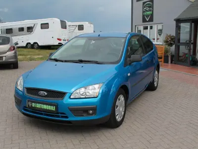 Gebraucht Ford Focus 101 PS (74 kW) 2005 Blau Limousine