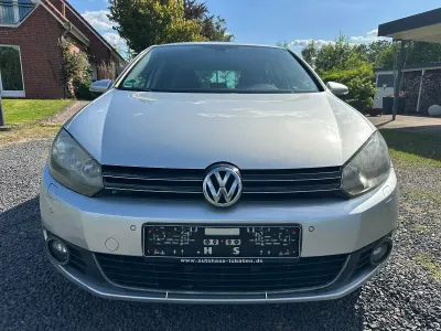 Gebraucht VW Golf VI 105 PS (77 kW) 2010 Silber Kleinwagen