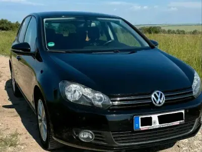 Gebraucht VW Golf VI 122 PS (89 kW) 2011 Schwarz Kleinwagen