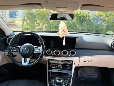 Gebraucht Mercedes E200 160 PS (117 kW) 2019 Schwarz Limousine