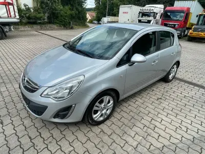 Gebraucht Opel Corsa Edition 95 PS (69 kW) 2012 Grau Kleinwagen