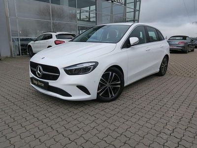 Gebraucht Mercedes B200 Advanced 163 PS (119 kW) 2025 Weiß Van / Kleinbus