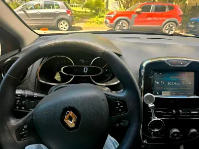 Gebraucht Renault Clio IV 75 PS (55 kW) 2015 Rot Kleinwagen