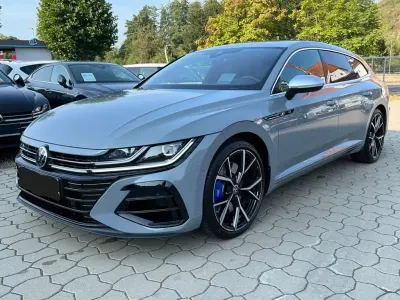 Usata VW Arteon R 320 CV (235 kW) 2022 Grigio Berlina