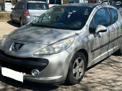 Gebraucht Peugeot 207 95 PS (69 kW) 2009 Grau Limousine