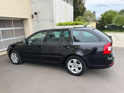 gebraucht Skoda Octavia 2.0 TDI DSG Sport Edition Combi Spor...