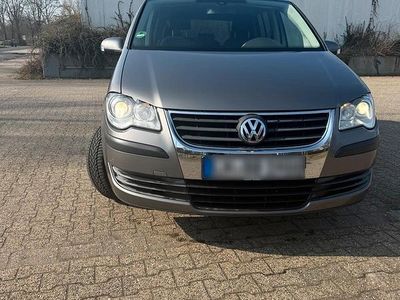 Gebraucht VW Touran 105 PS (77 kW) 2008 Van / Kleinbus