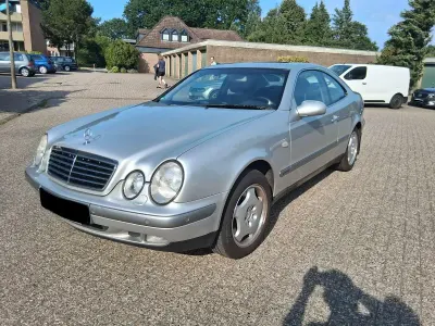 Gebraucht Mercedes CLK320 Elegance 218 PS (160 kW) 1999 Silber Coupé