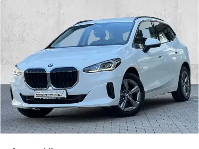 Gebraucht BMW 218 Luxury Line 150 PS (110 kW) 2025 Weiß Kombi