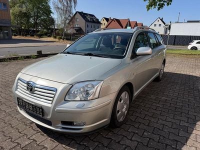 Usata Toyota Avensis 163 CV (119 kW) 2004 Beige Station wagon