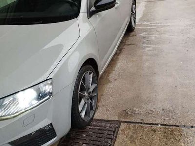 gebraucht Skoda Octavia OctaviaCombi 2.0 TDI (Green tec) DSG RS