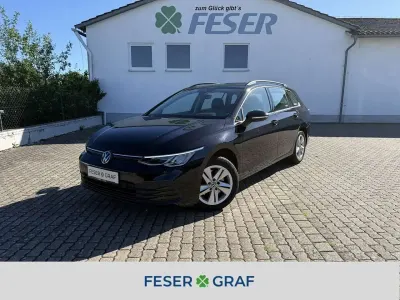 Gebraucht VW Golf VIII Life 150 PS (110 kW) 2022 Deep black perleffekt Kombi