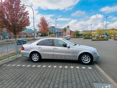 Mercedes E240