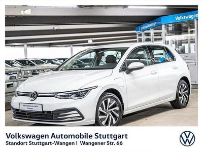 Pure white Gebraucht 2022 VW Golf Style Limousine | 20.630 € (Guter Preis)