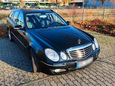 Mercedes E200