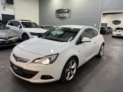 Weiß Gebraucht 2014 Opel Astra GTC Innovation | 11.900 €