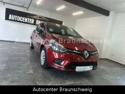 Usata Renault Clio IV LIMITED 73 CV (53 kW) 2018 Rosso Berlina