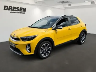 Gebraucht Kia Stonic Spirit 120 PS (88 kW) 2021 Bmy) floridagelb met./schwarz (gelb SUV
