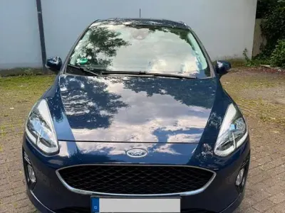 Gebraucht Ford Fiesta Cool & Connect 101 PS (74 kW) 2018 Blau Kleinwagen