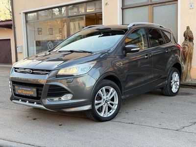Grau Gebraucht 2017 Ford Kuga SUV | 13.700 € (Fairer Preis)