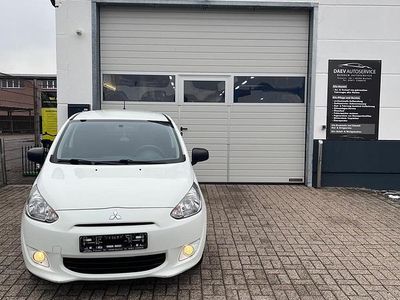 Gebraucht Mitsubishi Space Star Classic Collection 71 PS (52 kW) 2014 Weiß Van / Kleinbus