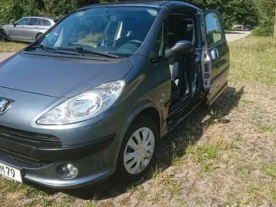 Gebraucht Peugeot 1007 Premium 73 PS (53 kW) 2006 Grau Van / Kleinbus
