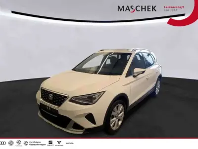 Używany Seat Arona Xperience 110 KM (80 kW) 2023 Biały SUV
