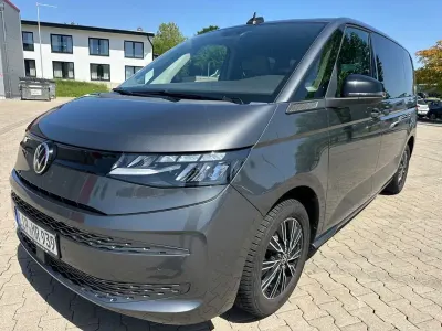 Gebraucht VW Multivan Style 150 PS (110 kW) 2022 Grau Van / Kleinbus